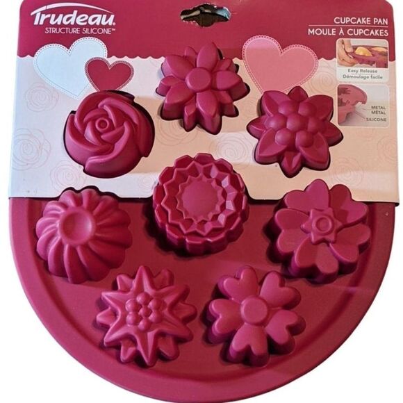 TRUDEAU'S Other - 🆕NWT TRUDEAU'S STRUCTURE SILICONE PINK FLOWERS CUPCAKE PAN